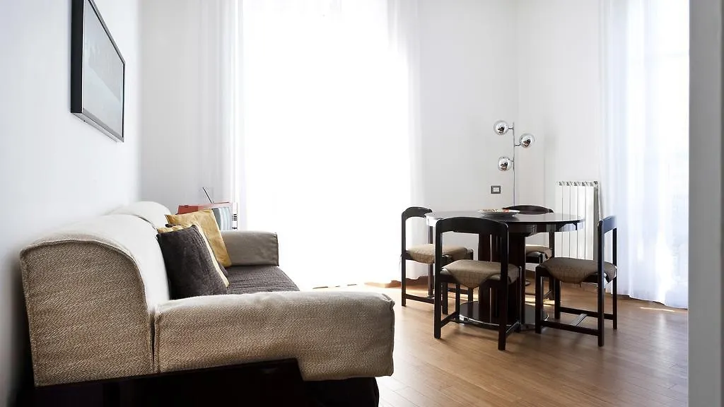 Italianway-Piazza Firenze Apartment Milan