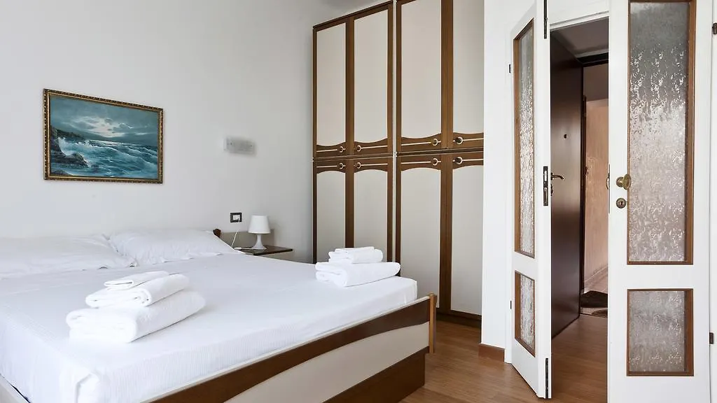 Italianway-Piazza Firenze Apartment Milan Italy
