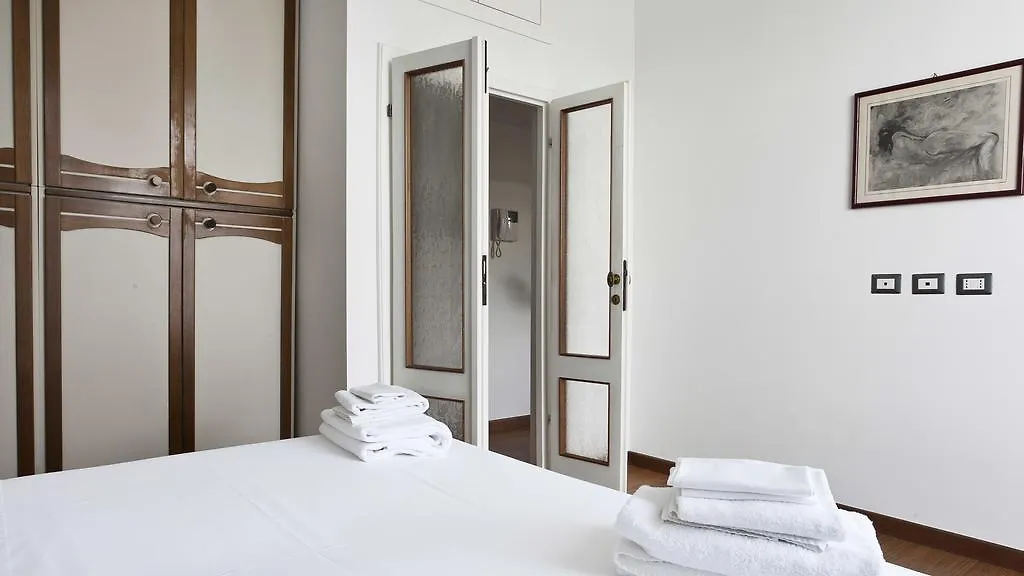 Italianway-Piazza Firenze Apartment Milan